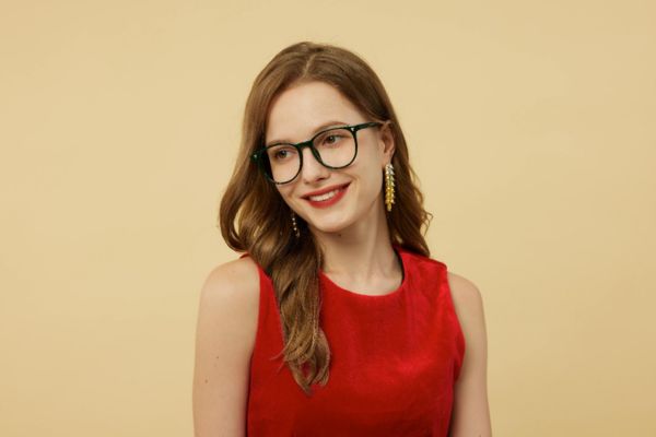 Makeup for Glasses Wearers