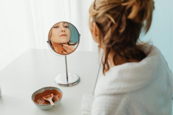 15 Toxic Ingredients to Avoid in Skincare Products