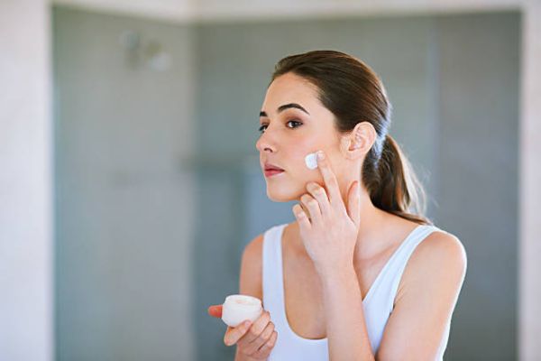 How to Apply Night Cream on Face