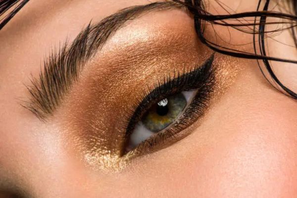 How to Apply Smokey Eyes Makeup Step by Step