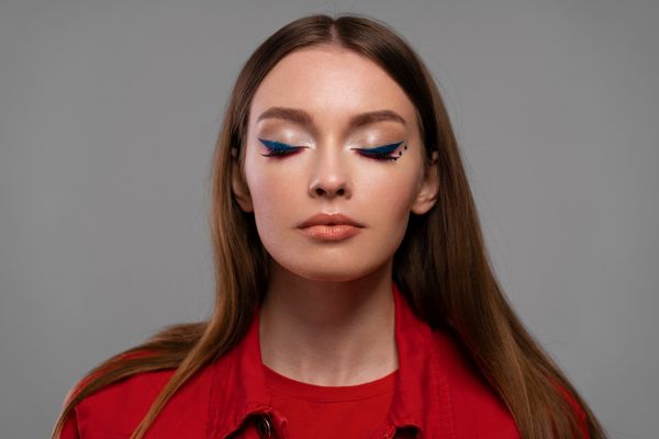 How to Apply Smokey Eyes Makeup Step by Step