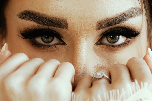 How to Apply Smokey Eyes Makeup Step by Step
