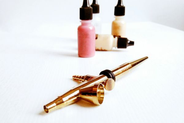 Difference Between Airbrush and HD Makeup