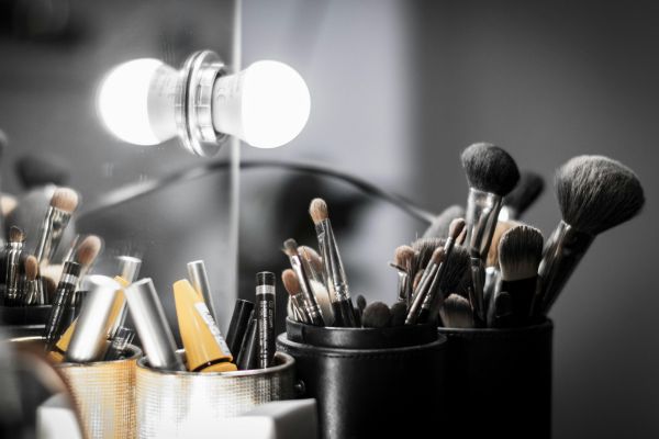 Different Types of Makeup Brushes