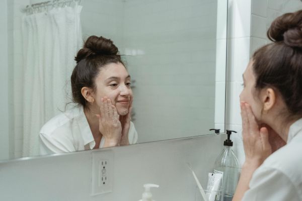 how-to-apply-step-by-step-makeup-with-pictures