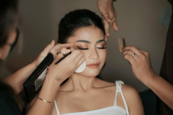 How to Do Nude Makeup