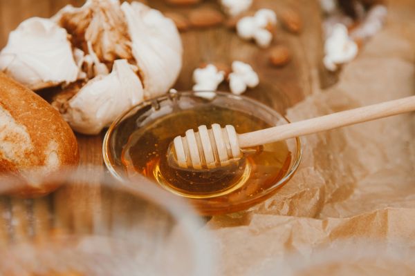 How to Remove Dark Spots Naturally on Face